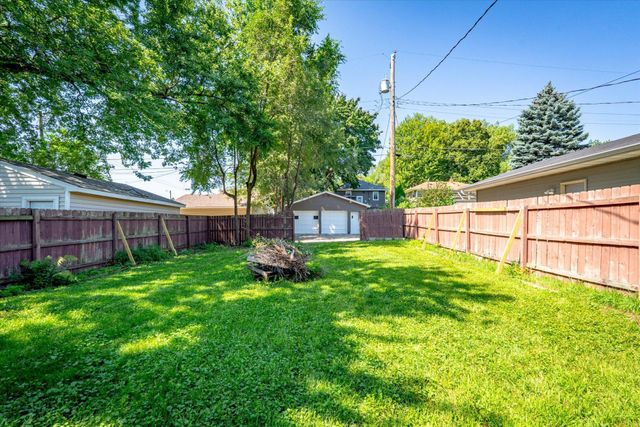 928 8th Avenue S, South Saint Paul, MN 55075