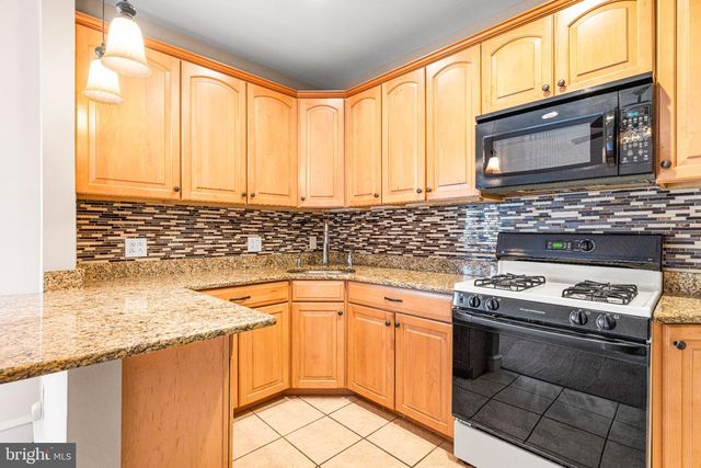 446 MARKLE ST, Philadelphia, PA 19128