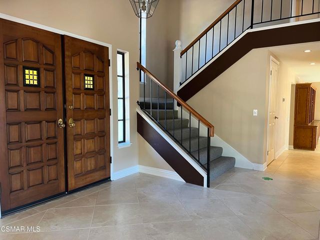 261 Scarborough Street, Thousand Oaks, CA 91361