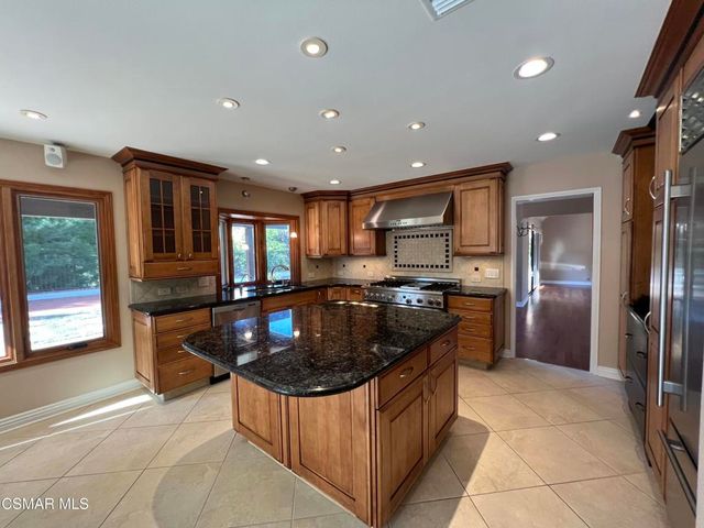 261 Scarborough Street, Thousand Oaks, CA 91361