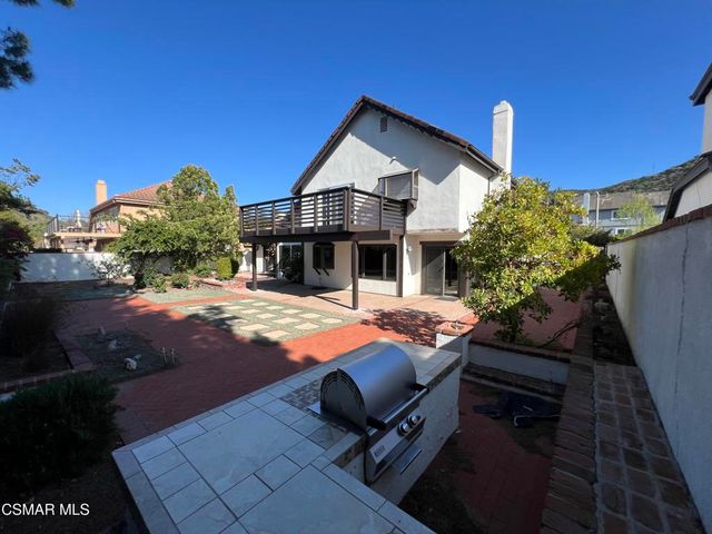 261 Scarborough Street, Thousand Oaks, CA 91361