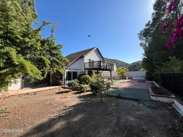 261 Scarborough Street, Thousand Oaks, CA 91361