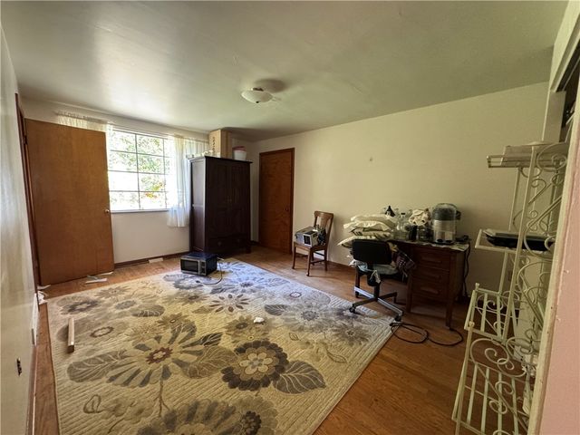 3281 Mercer Rd, Neshannock Twp, PA 16105