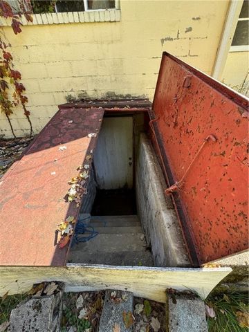 3281 Mercer Rd, Neshannock Twp, PA 16105