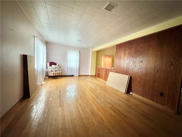 3281 Mercer Rd, Neshannock Twp, PA 16105