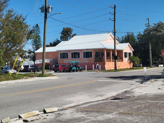 7650 COQUINA WAY 1, St Pete Beach, FL 33706