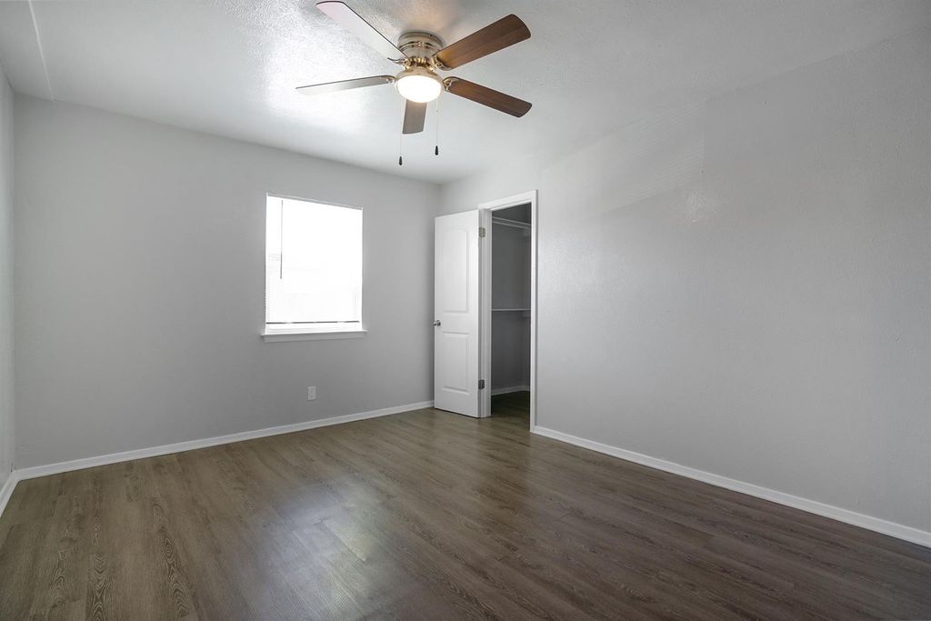 313 Rose Street 317-B, Arlington, TX 76010