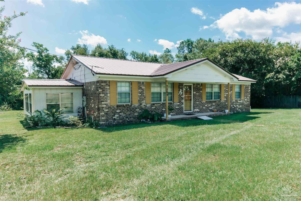 7569 Pine Meadows Loop, Milton, FL 32571