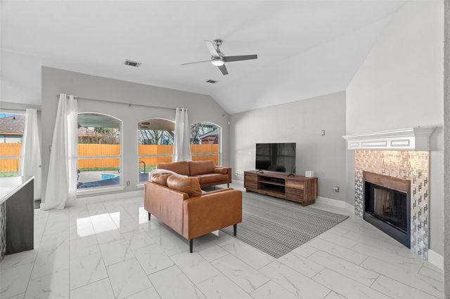 4409 Hunters Lodge DR, Round Rock, TX 78681