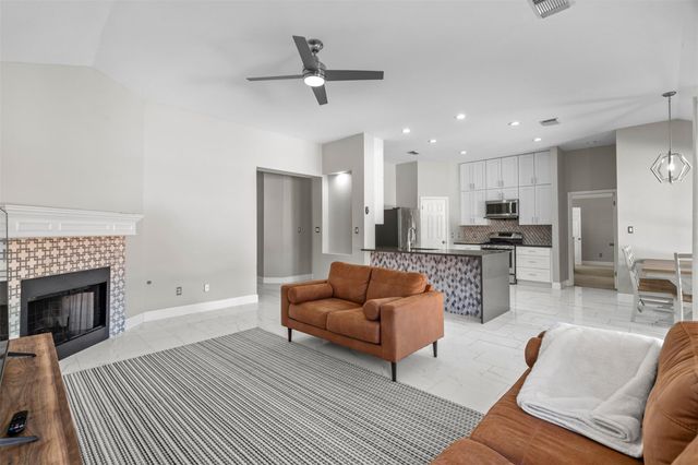 4409 Hunters Lodge DR, Round Rock, TX 78681