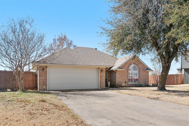 807 Birch Circle, Van Alstyne, TX 75495