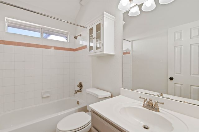 807 Birch Circle, Van Alstyne, TX 75495