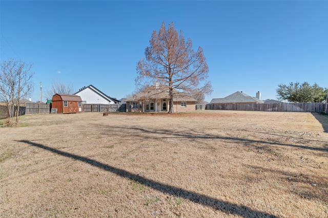 807 Birch Circle, Van Alstyne, TX 75495
