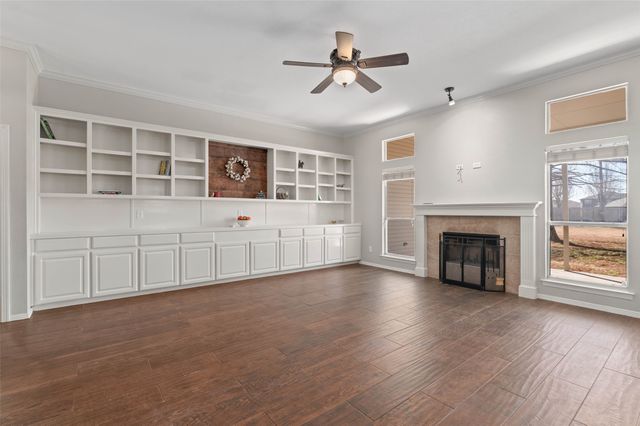 807 Birch Circle, Van Alstyne, TX 75495