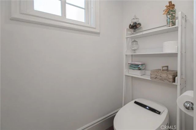 23057 Park Este, Calabasas, CA 91302