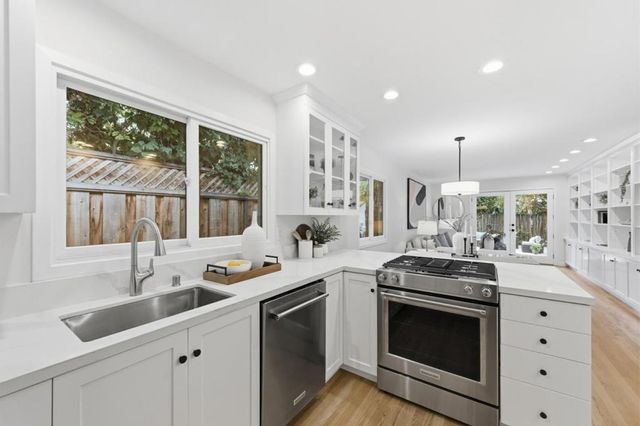 1388 Woodland Avenue, San Carlos, CA 94070