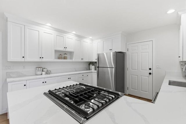 1388 Woodland Avenue, San Carlos, CA 94070