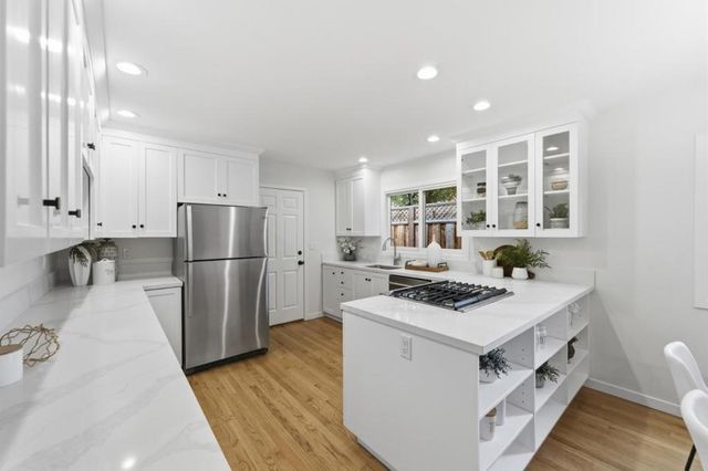 1388 Woodland Avenue, San Carlos, CA 94070