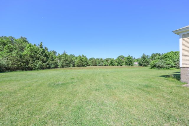 34 Post Road, North Hampton, NH 03862