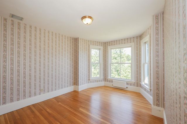 34 Post Road, North Hampton, NH 03862