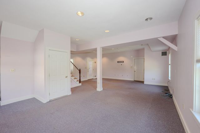 34 Post Road, North Hampton, NH 03862