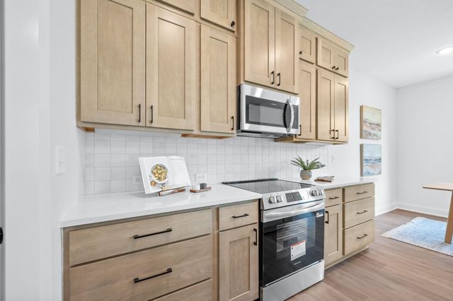 125 N Sheridan Ave, Valley Center, KS 67147