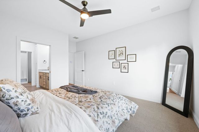 125 N Sheridan Ave, Valley Center, KS 67147