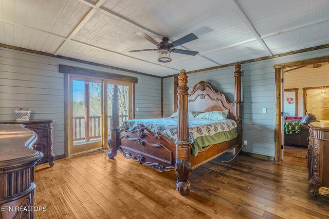 133 Hickory Flats Rd, Harriman, TN 37748