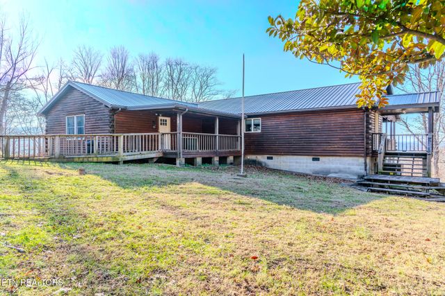 133 Hickory Flats Rd, Harriman, TN 37748