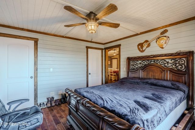 133 Hickory Flats Rd, Harriman, TN 37748