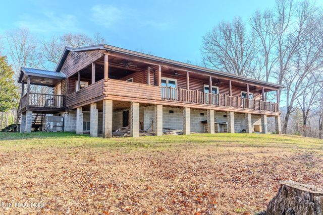 133 Hickory Flats Rd, Harriman, TN 37748