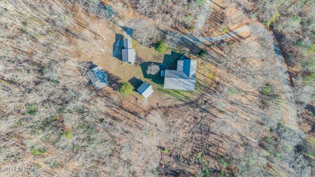 133 Hickory Flats Rd, Harriman, TN 37748