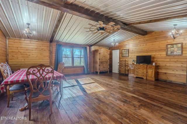 133 Hickory Flats Rd, Harriman, TN 37748
