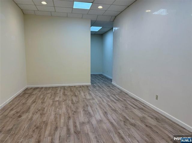 210 Sylvan Avenue B3, Englewood Cliffs, NJ 07632