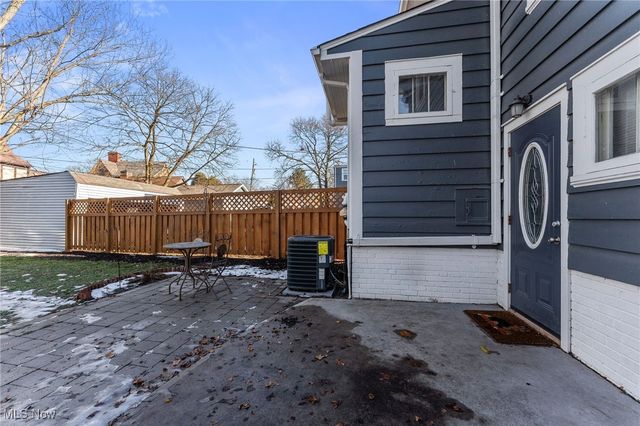 19820 Battersea Boulevard, Rocky River, OH 44116