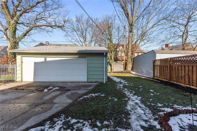 19820 Battersea Boulevard, Rocky River, OH 44116