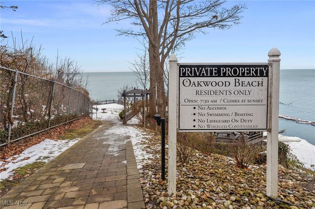 19820 Battersea Boulevard, Rocky River, OH 44116