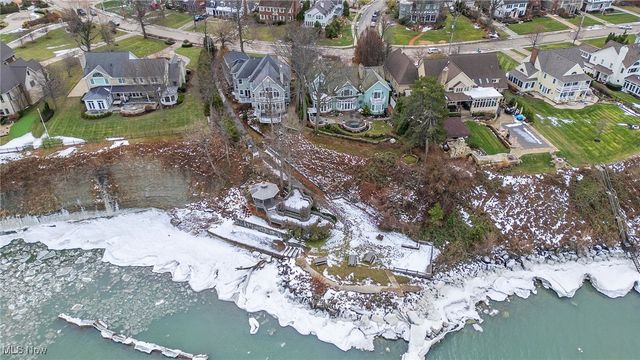 19820 Battersea Boulevard, Rocky River, OH 44116