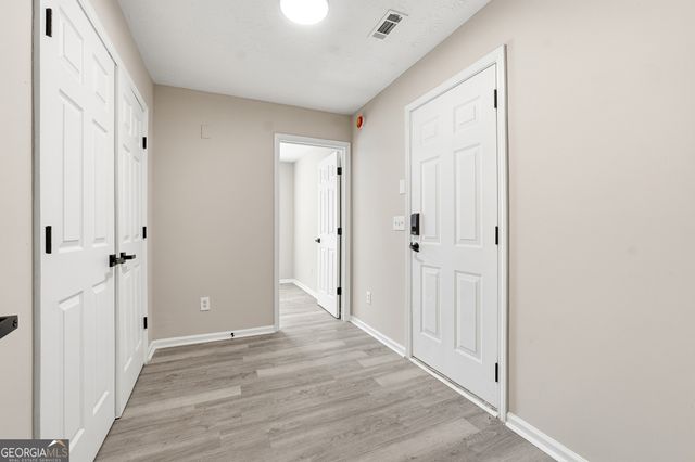 4480 English Loop, Lithonia, GA 30038