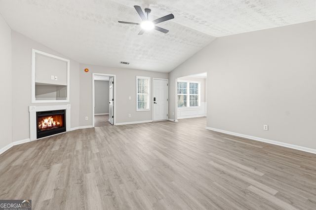 4480 English Loop, Lithonia, GA 30038