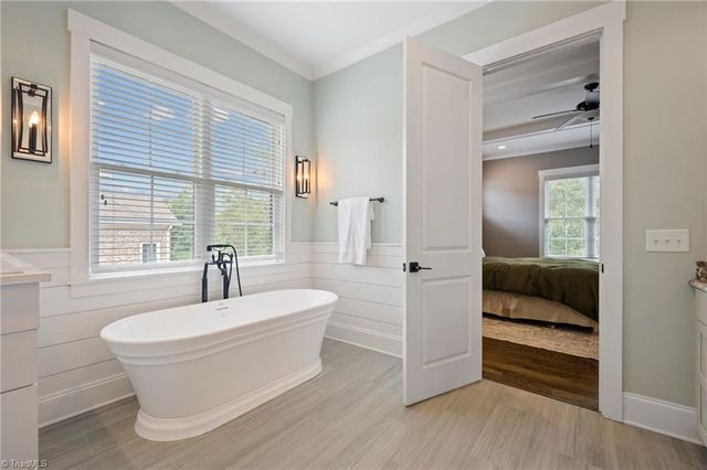 5348 Summer Hill Lane, Winston-salem, NC 27106