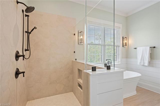 5348 Summer Hill Lane, Winston-salem, NC 27106