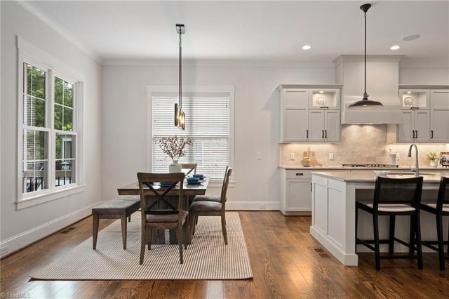 5348 Summer Hill Lane, Winston-salem, NC 27106