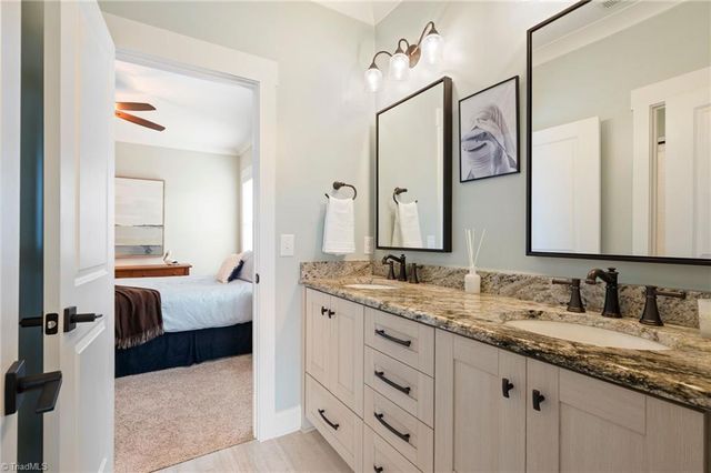 5348 Summer Hill Lane, Winston-salem, NC 27106