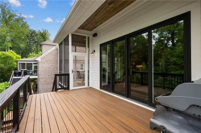 5348 Summer Hill Lane, Winston-salem, NC 27106
