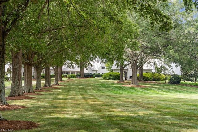 5348 Summer Hill Lane, Winston-salem, NC 27106