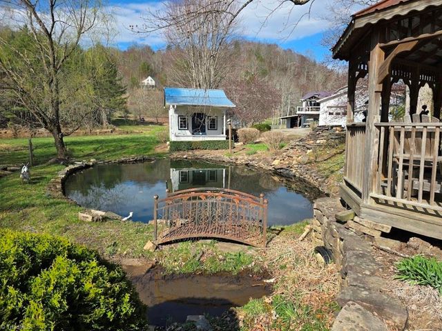 262 Lemly Road, Fleetwood, NC 28626