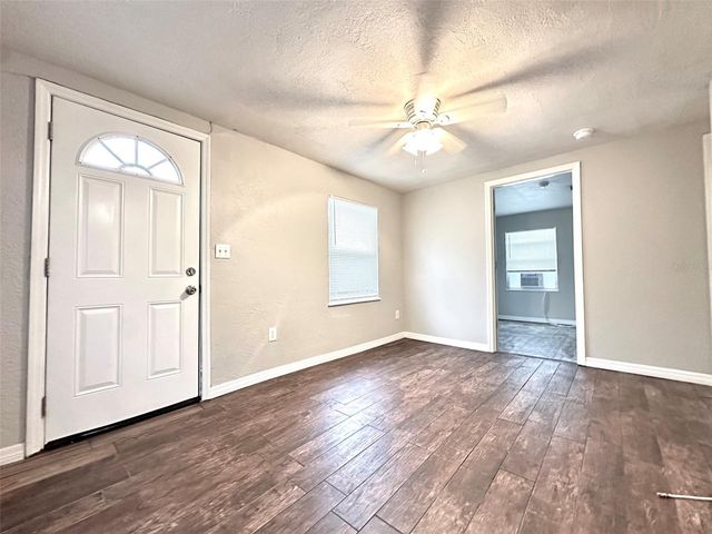 4111 28TH STREET N, St Petersburg, FL 33714
