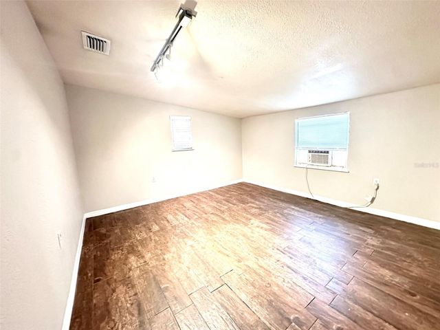 4111 28TH STREET N, St Petersburg, FL 33714