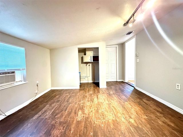 4111 28TH STREET N, St Petersburg, FL 33714
